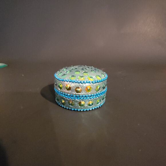 Mini Sequin Trinket Box 1" Silver Blue Small Boho Jewelry Holder - Picture 3 of 12